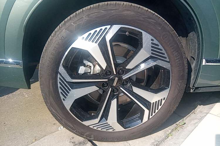 Used Wey Lanshan 2025 Four-Wheel Drive Max Right Rear Wheel Hub