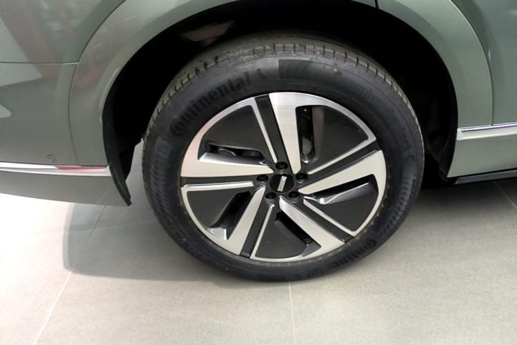 Used Wey Lanshan 2025 Four-Wheel Drive Max Right Rear Wheel Hub