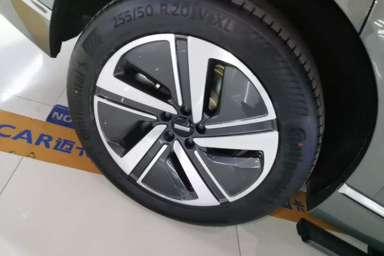 Used Wey Lanshan 2025 Four-Wheel Drive Max Right Rear Wheel Hub