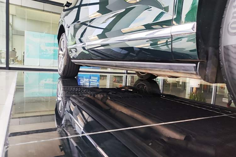 Used Wey Lanshan 2025 Four-Wheel Drive Max Right Side Sill