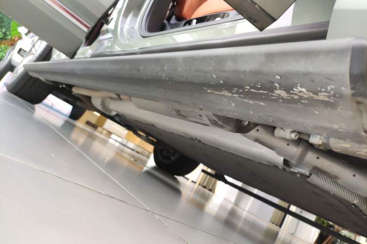 Used Wey Lanshan 2025 Four-Wheel Drive Ultra Right Side Sill