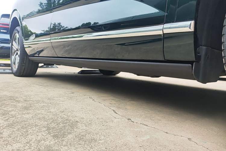 Used Wey Lanshan 2025 Four-Wheel Drive Max Right Side Sill
