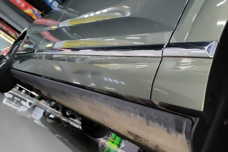 Used Wey Lanshan 2025 Four-Wheel Drive Max Right Side Sill