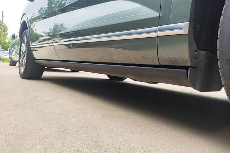 Used Wey Lanshan 2025 Four-Wheel Drive Ultra Right Side Sill