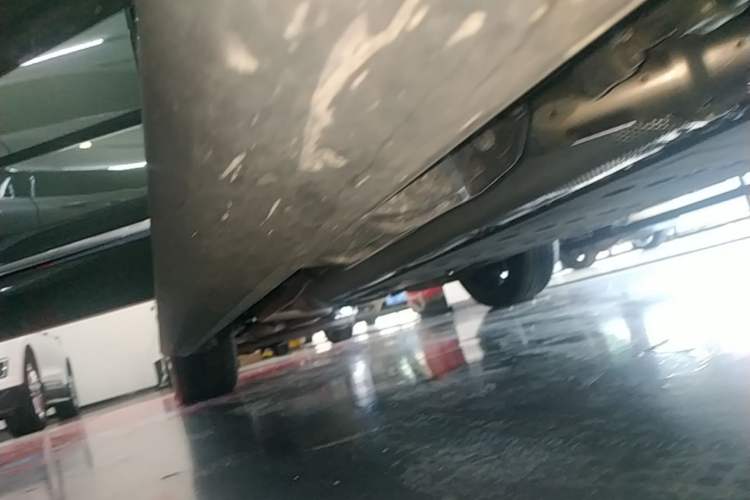 Used Wey Lanshan 2025 Four-Wheel Drive Ultra Right Side Sill