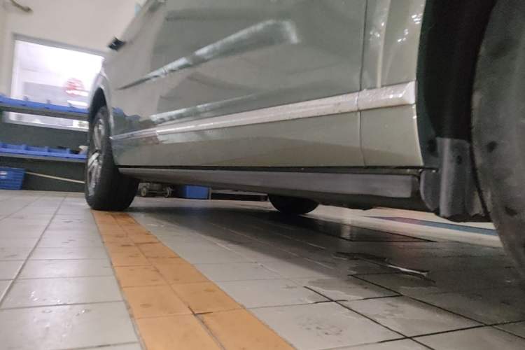 Used Wey Lanshan 2025 Four-Wheel Drive Max Right Side Sill