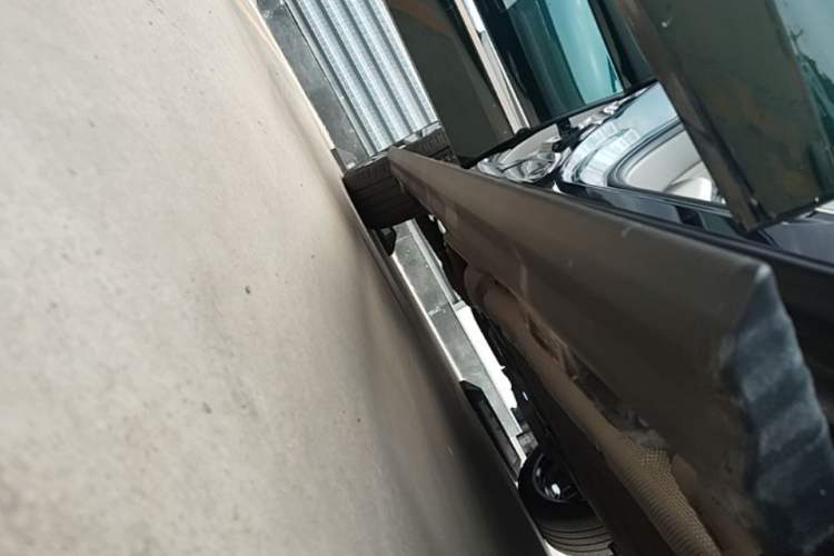 Used Wey Lanshan 2025 Four-Wheel Drive Max Right Side Sill