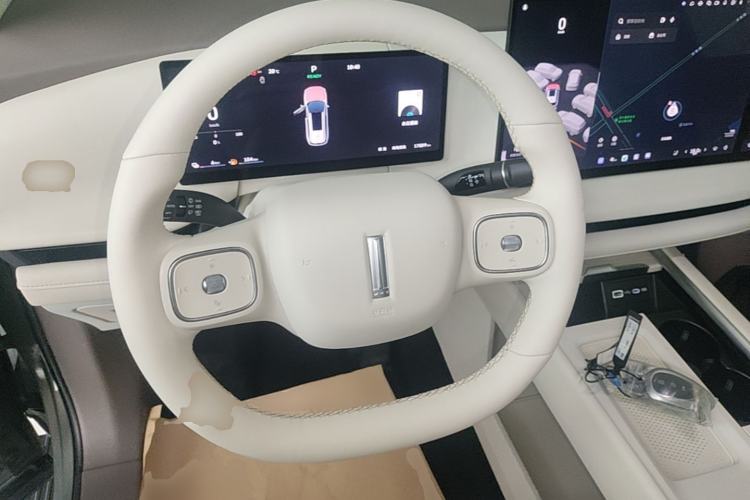 Used Wey Lanshan 2025 Four-Wheel Drive Max Steering Wheel