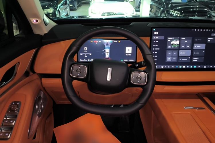 Used Wey Lanshan 2025 Four-Wheel Drive Max Steering Wheel