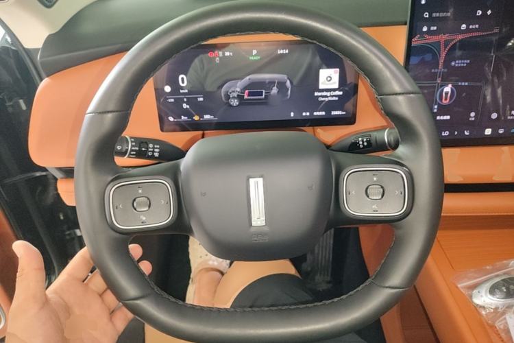 Used Wey Lanshan 2025 Four-Wheel Drive Max Steering Wheel