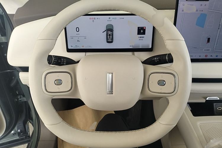 Used Wey Lanshan 2025 Four-Wheel Drive Max Steering Wheel