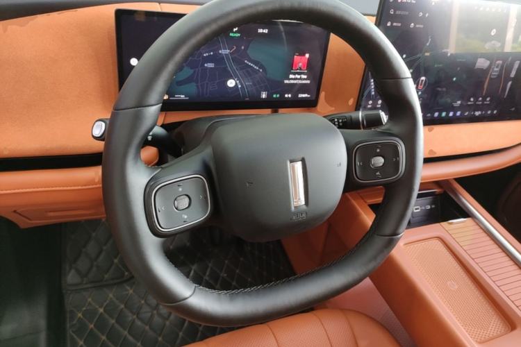Used Wey Lanshan 2025 Four-Wheel Drive Ultra Steering Wheel