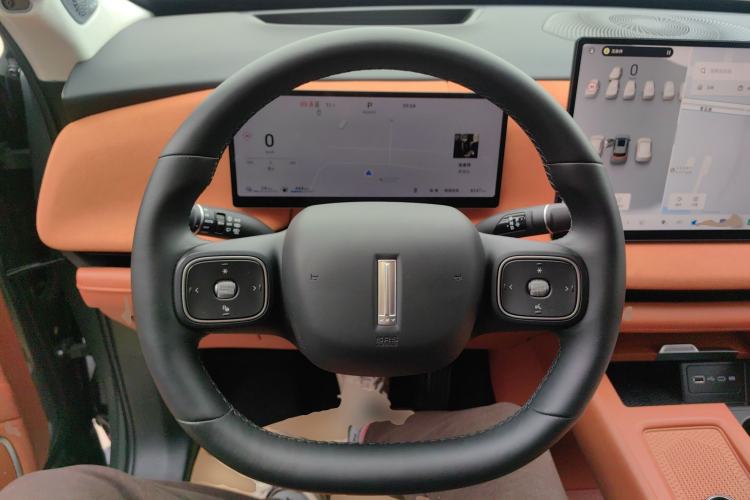 Used Wey Lanshan 2025 Four-Wheel Drive Ultra Steering Wheel