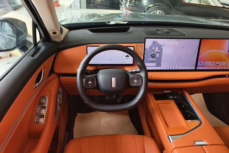 Used Wey Lanshan 2025 Four-Wheel Drive Max Steering Wheel