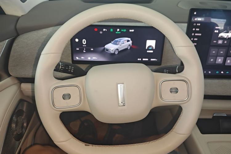 Used Wey Lanshan 2025 Four-Wheel Drive Ultra Steering Wheel
