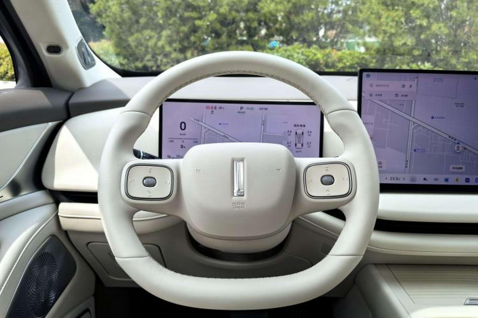Used Wey Lanshan 2025 Four-Wheel Drive Max Steering Wheel