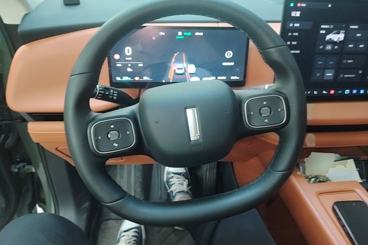 Used Wey Lanshan 2025 Four-Wheel Drive Max Steering Wheel