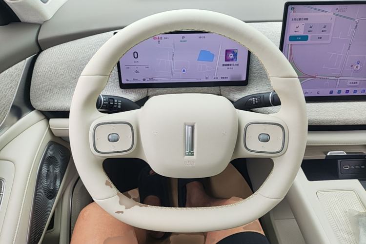 Used Wey Lanshan 2025 Four-Wheel Drive Ultra Steering Wheel