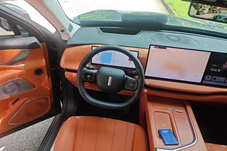 Used Wey Lanshan 2025 Four-Wheel Drive Max Steering Wheel