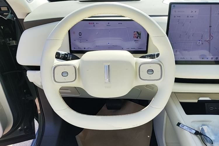 Used Wey Lanshan 2025 Four-Wheel Drive Max Steering Wheel