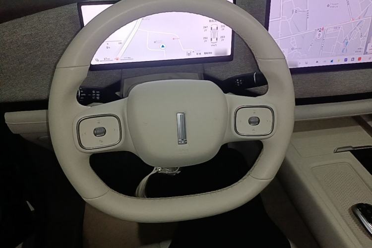Used Wey Lanshan 2025 Four-Wheel Drive Ultra Steering Wheel