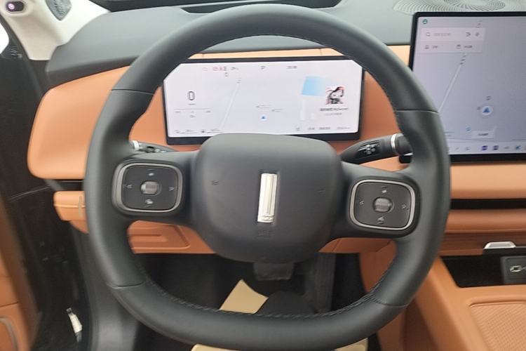 Used Wey Lanshan 2025 Four-Wheel Drive Max Steering Wheel