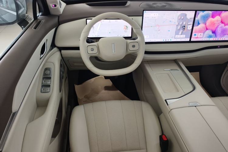 Used Wey Lanshan 2025 Four-Wheel Drive Max Steering Wheel