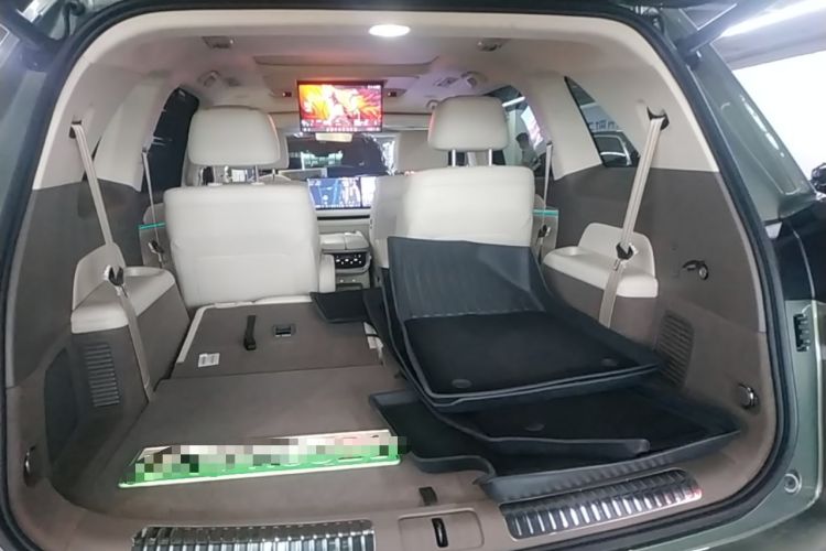 Used Wey Lanshan 2025 Four-Wheel Drive Max Trunk