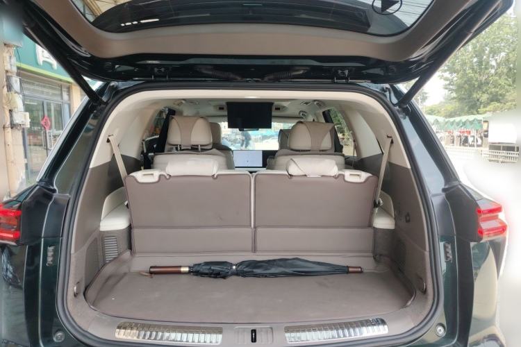 Used Wey Lanshan 2025 Four-Wheel Drive Max Trunk