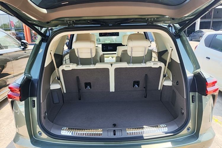 Used Wey Lanshan 2025 Four-Wheel Drive Max Trunk