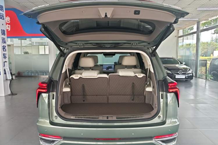 Used Wey Lanshan 2025 Four-Wheel Drive Max Trunk