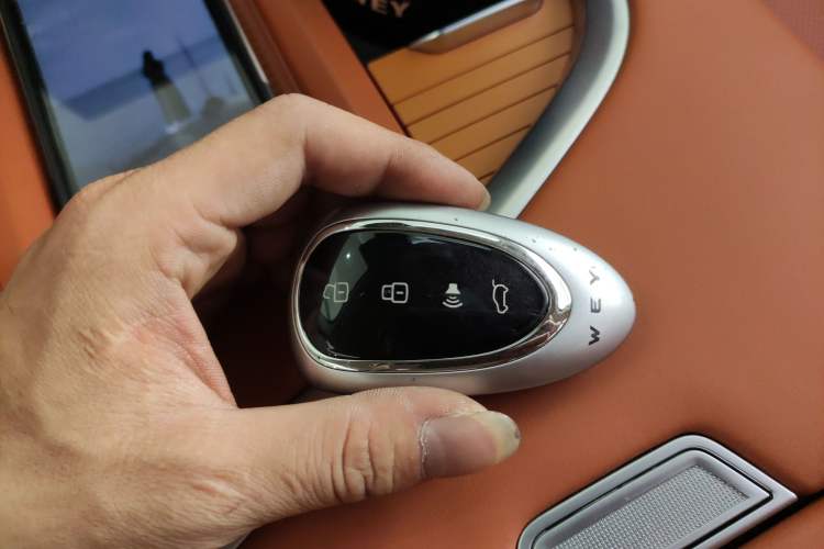 Used Wey Lanshan 2025 Four-Wheel Drive Ultra Vehicle Key