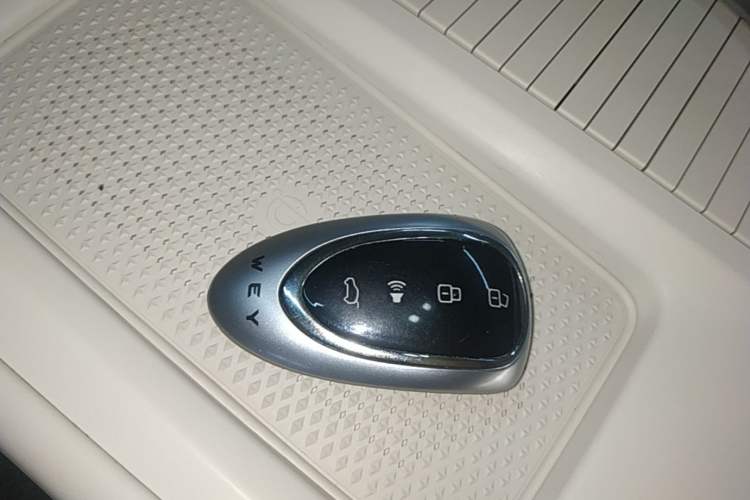 Used Wey Lanshan 2025 Four-Wheel Drive Max Vehicle Key