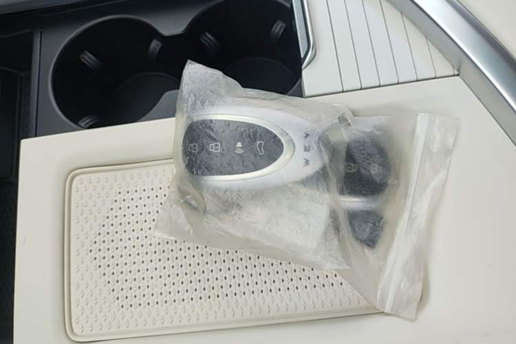 Used Wey Lanshan 2025 Four-Wheel Drive Ultra Vehicle Key