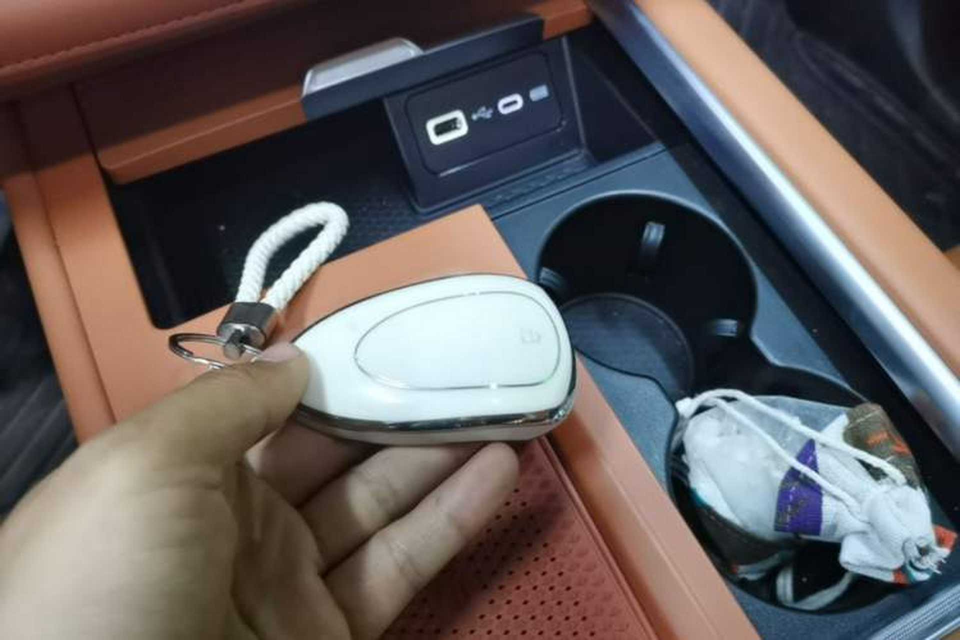 Used Wey Lanshan 2025 Four-Wheel Drive Ultra Vehicle Key