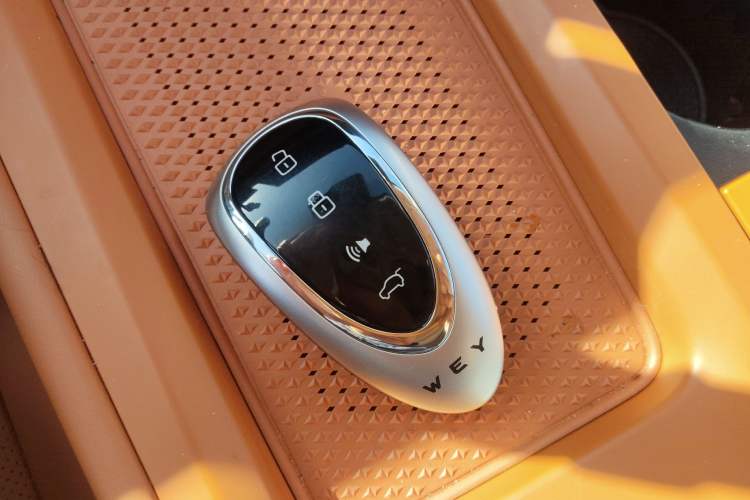 Used Wey Lanshan 2025 Four-Wheel Drive Ultra Vehicle Key