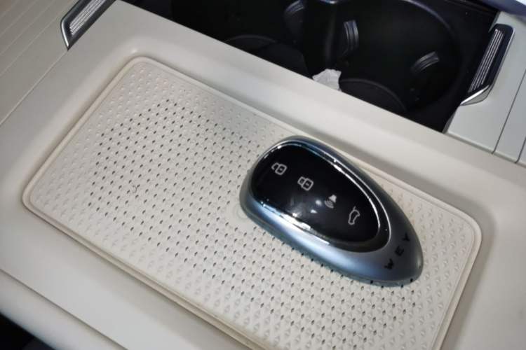 Used Wey Lanshan 2025 Four-Wheel Drive Max Vehicle Key