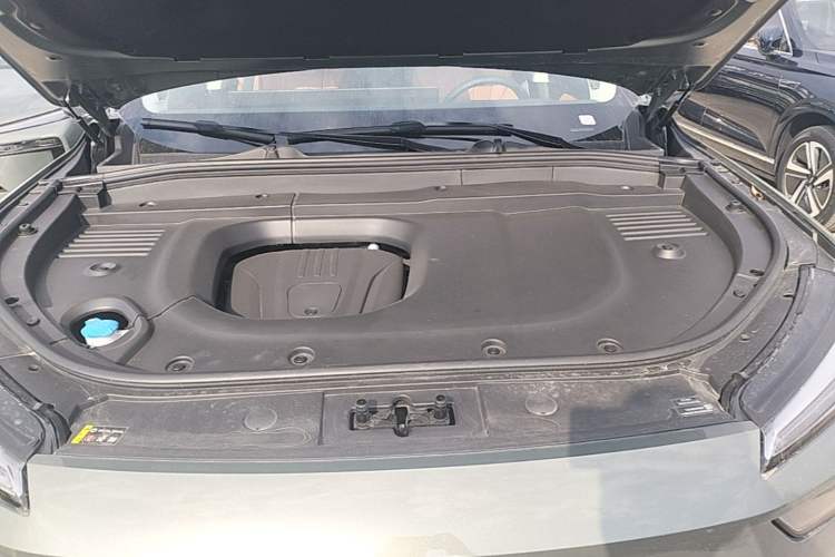 Used Wey Lanshan 2025 Four-Wheel Drive Ultra Engine Bay
