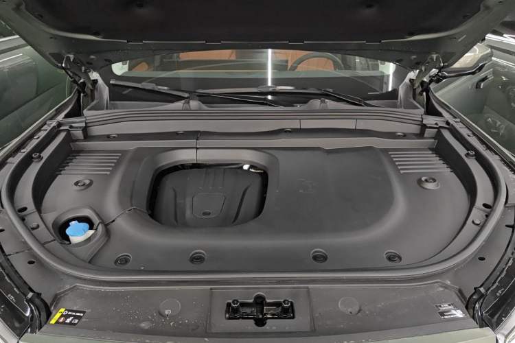 Used Wey Lanshan 2025 Four-Wheel Drive Ultra Engine Bay