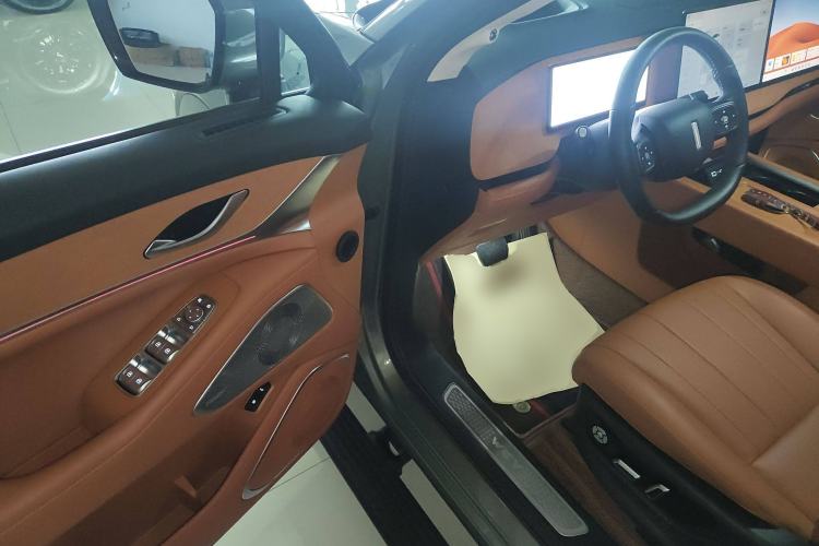 Used Wey Lanshan 2025 Four-Wheel Drive Ultra Driver Seat
