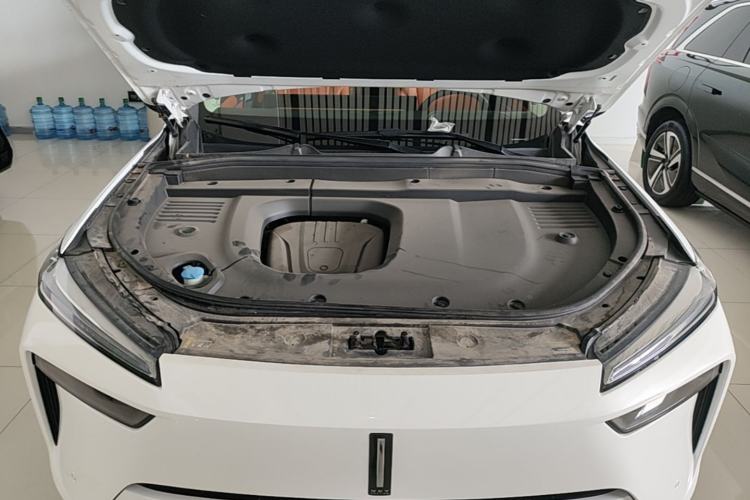 Used Wey Lanshan 2025 Four-Wheel Drive Max Engine Bay