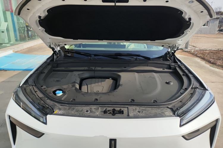 Used Wey Lanshan 2025 Four-Wheel Drive Max Engine Bay