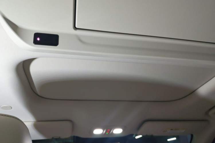 Used Wey Lanshan 2025 Four-Wheel Drive Max Headliner
