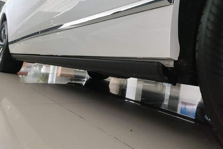 Used Wey Lanshan 2025 Four-Wheel Drive Max Left Side Sill