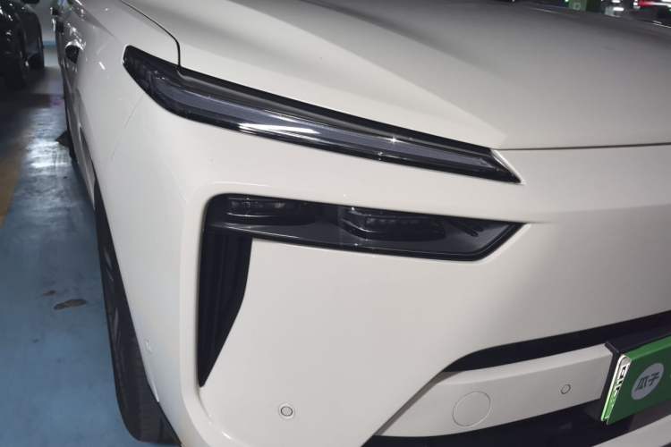 Used Wey Lanshan 2025 Four-Wheel Drive Max Right Front Headlight