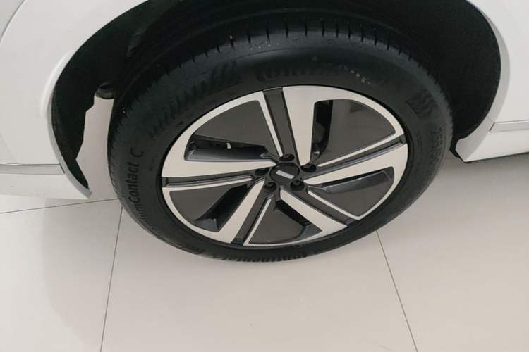 Used Wey Lanshan 2025 Four-Wheel Drive Max Right Rear Wheel Hub