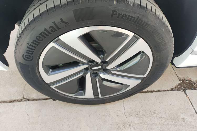 Used Wey Lanshan 2025 Four-Wheel Drive Max Right Rear Wheel Hub