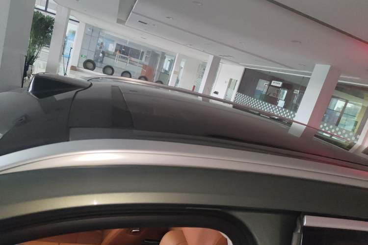 Used Wey Lanshan 2025 Four-Wheel Drive Ultra Roof