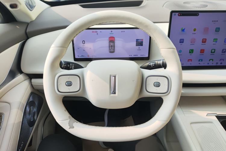 Used Wey Lanshan 2025 Four-Wheel Drive Max Steering Wheel