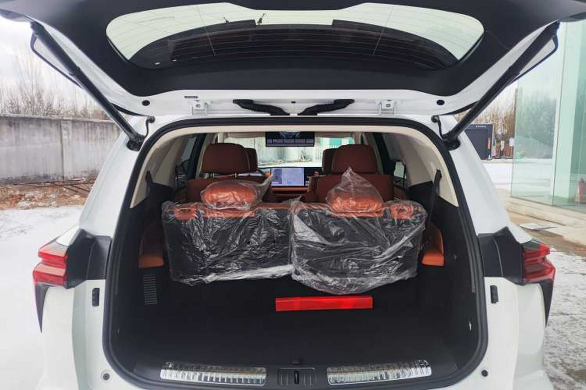 Used Wey Lanshan 2025 Four-Wheel Drive Ultra Trunk